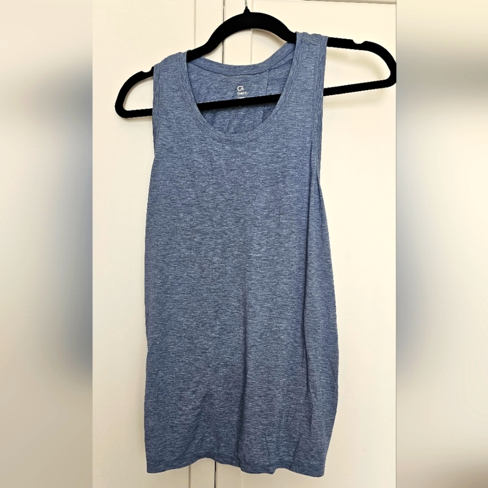 GapFit Breathe Open-Back Tank